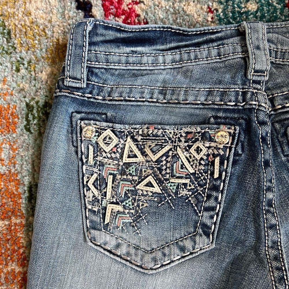 Miss Me Signature Cropped jeans geometric embroidered pockets rhinestones Y2K - Picture 8 of 15
